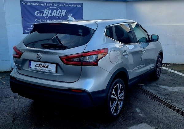 Nissan Qashqai cena 73850 przebieg: 84000, rok produkcji 2019 z Łaszczów małe 211
